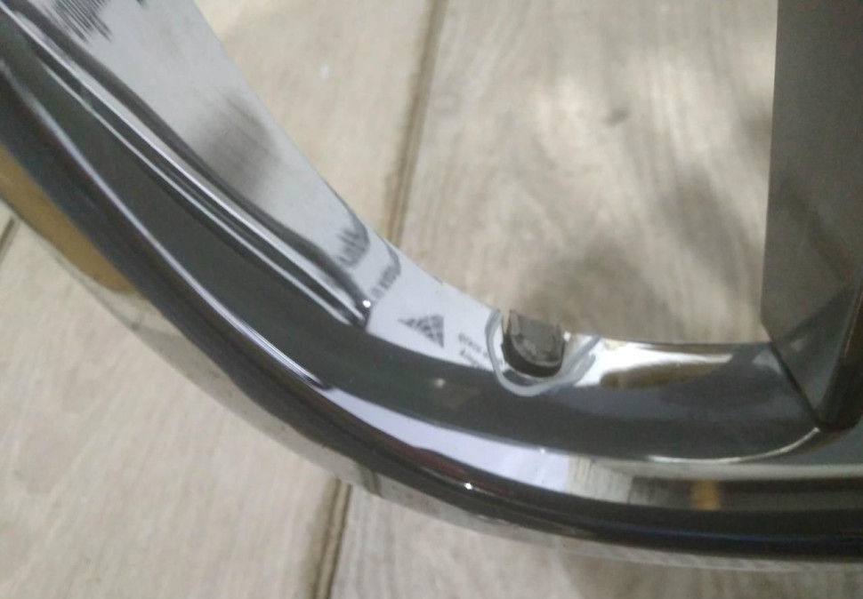 Решетка радиатора левая бу BMW 7 G11 OEM 51137357011 Решетка радиатора левая бу BMW 7 G11 OEM 51137357011