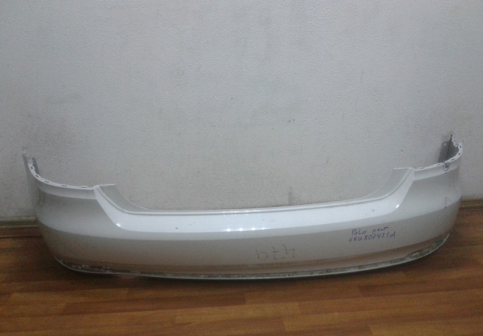 Бампер задний Volkswagen Polo Sedan (15>) oem 6RU807421D (мал.трещина, мал.вмятина,)