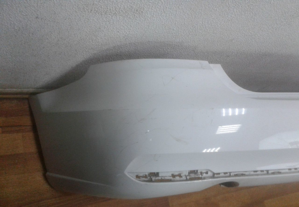 Бампер задний Volkswagen Polo Sedan (15>) oem 6RU807421D (мал.трещина, мал.вмятина,)