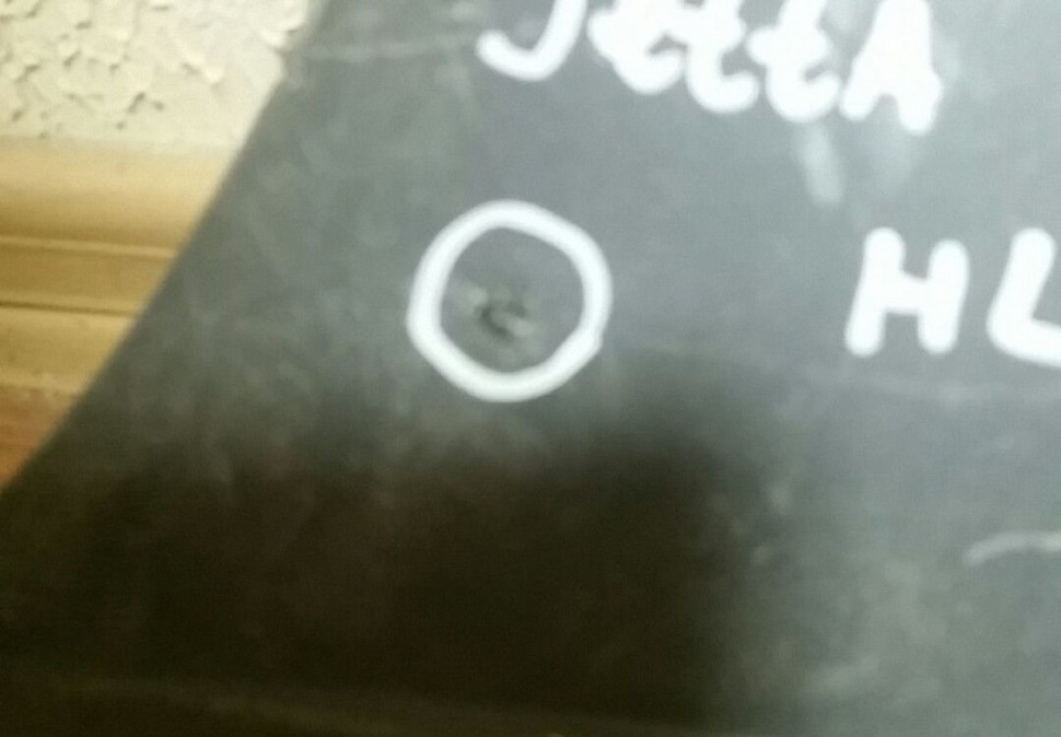 Решетка ПТФ левый Volkswagen Jetta 6 OEM 5C6853665A Решетка ПТФ левый Volkswagen Jetta 6 OEM 5C6853665A