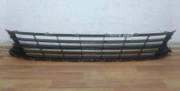 Решетка переднего бампера Volkswagen Passat 8 oem 3g0853677k (слом. часть)