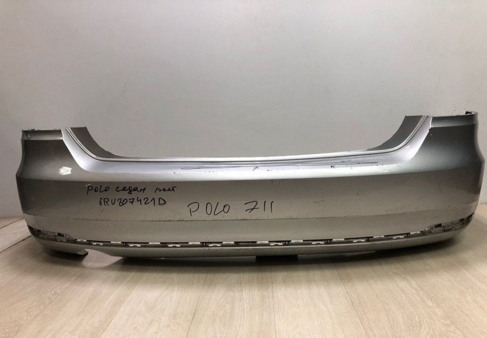 Бампер задний Volkswagen Polo sedan рест oem 6RU807421D (трещина)