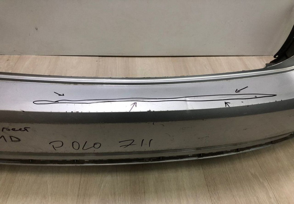 Бампер задний Volkswagen Polo sedan рест oem 6RU807421D (трещина)
