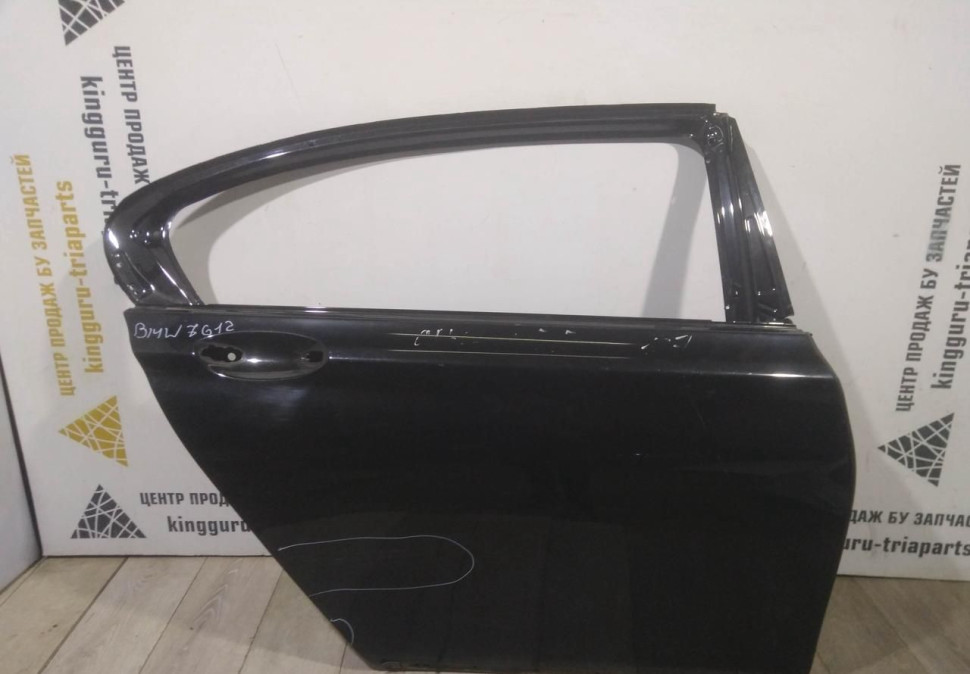 Дверь задняя правая бу BMW 7 G12 Long OEM 41527423702