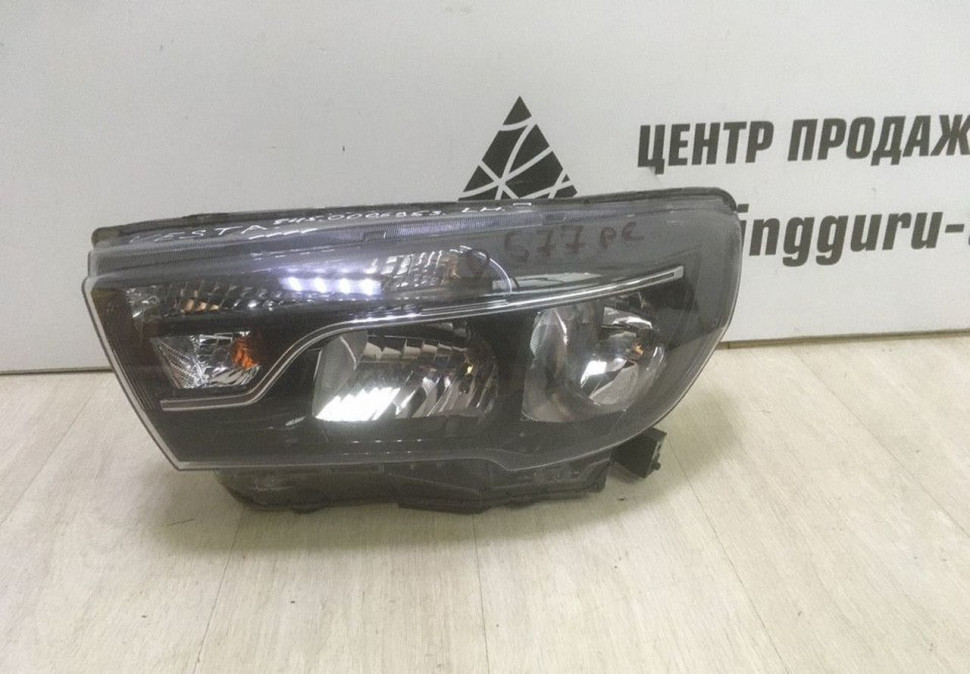 Фара левая Lada Vesta oem 8450006953 (скл-3)