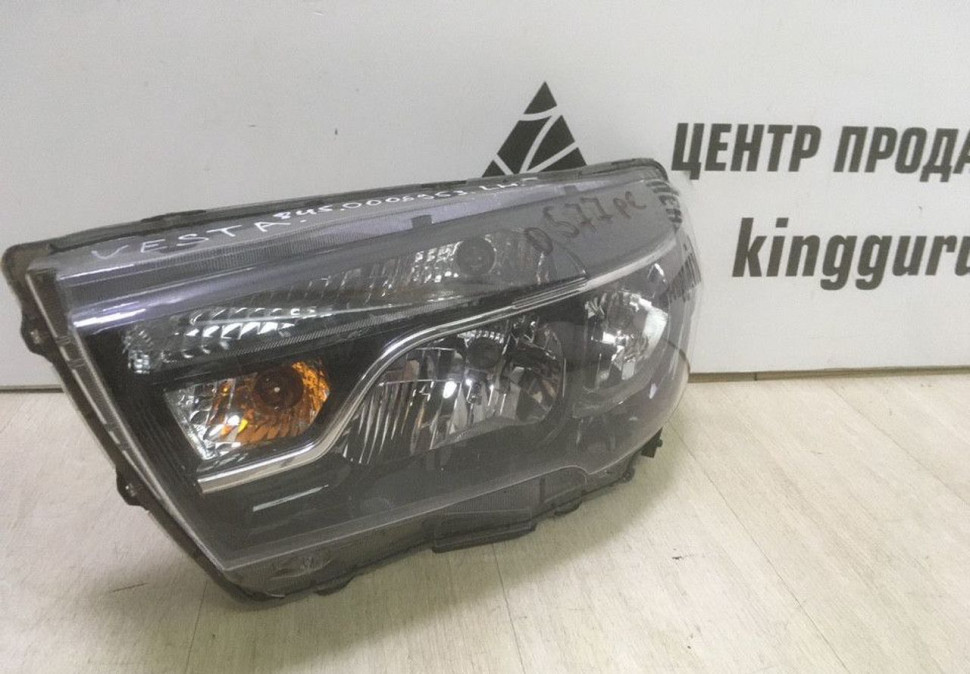 Фара левая Lada Vesta oem 8450006953 (скл-3)