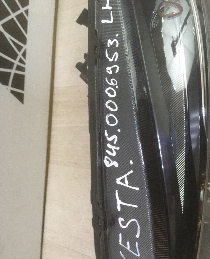 Фара левая Lada Vesta oem 8450006953 (скл-3)