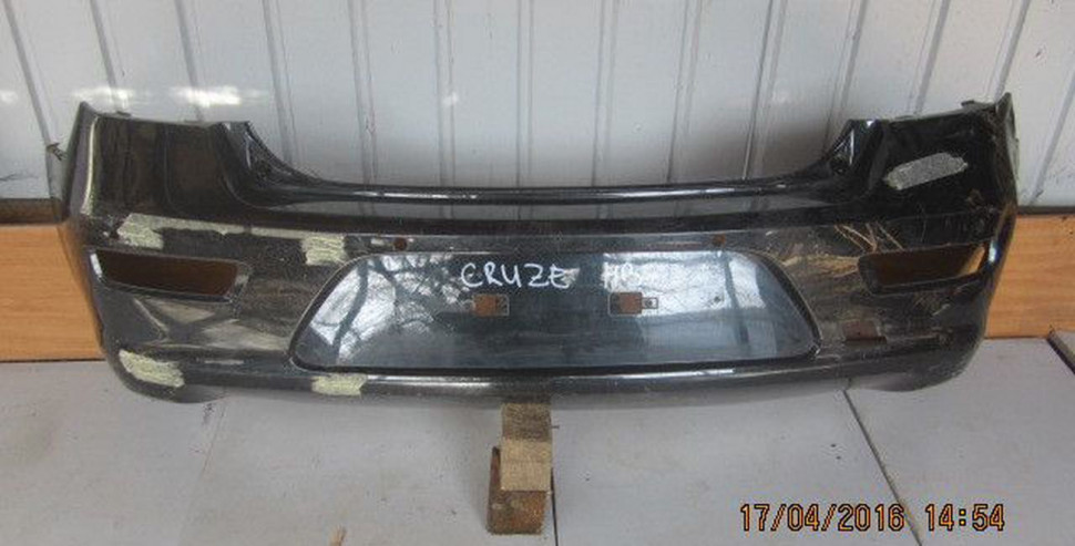 Бампер задний Chevrolet Cruze hatchback бу с дефектом (Скл-3)
