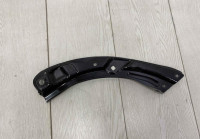Кронштейн передней панели правый Skoda Rapid OEM 5JA805932A