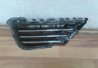 Решетка переднего бампера правая Volkswagen Touareg NF рест. oem 7p6853666