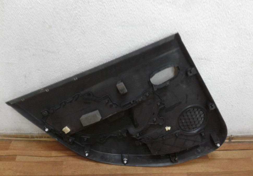 Обшивка задней правой двери Renault Logan 2 oem 829A03540R (скл-3)