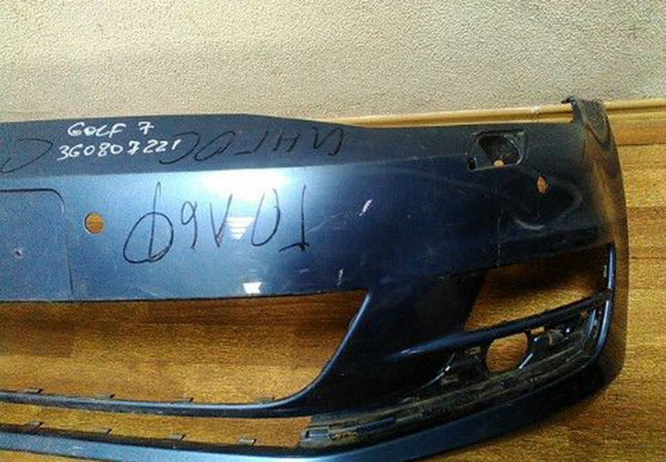 Бампер передний Volkswagen Golf 7 Бампер передний Volkswagen Golf 7