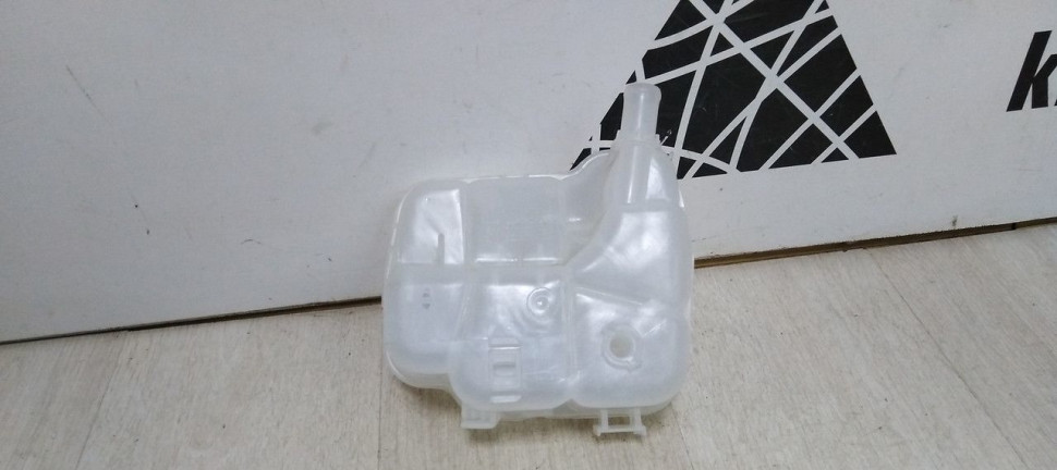 Расширительный бачок Chevrolet Cruze oem 13256823 (скл-3) Расширительный бачок Chevrolet Cruze oem 13256823 (скл-3)