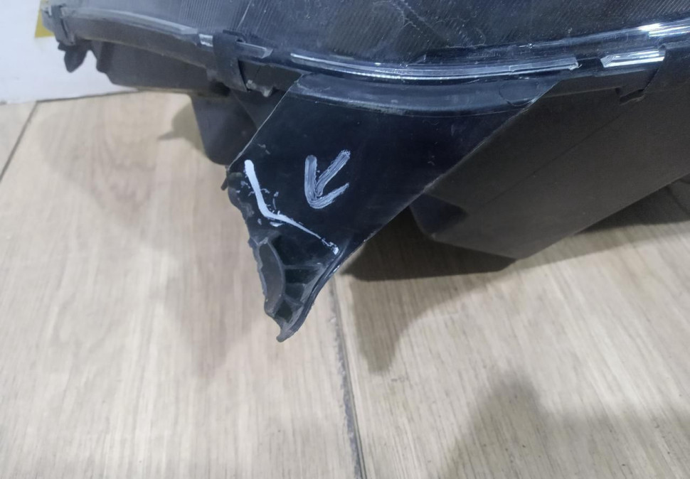 Фара правая бу Renault Logan 2 рестайлинг OEM 260101079R