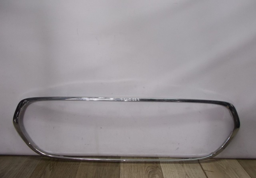 Молдинг решетки радиатора бу Mini Cooper F55 OEM 7300589