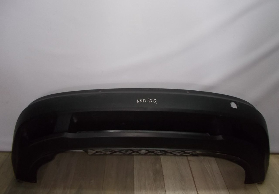 Спойлер заднего бампера бу Skoda Kodiaq OEM 565807521 (В)