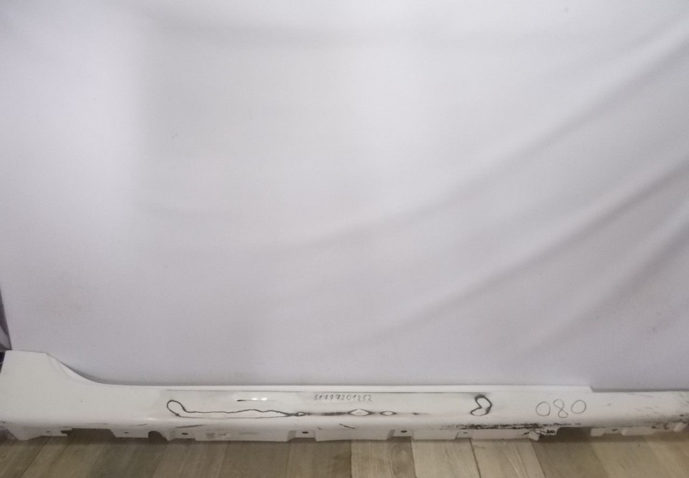 Порог правый бу BMW 5 F07 OEM 51777201292