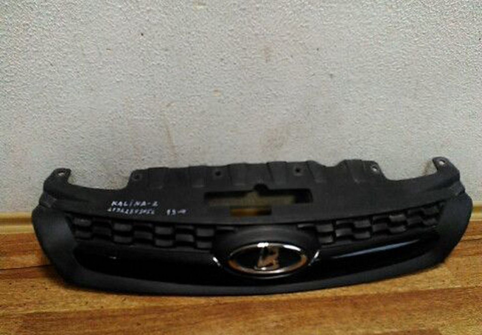 Решетка радиатора Lada Kalina 2 (13>) oem 21922803056