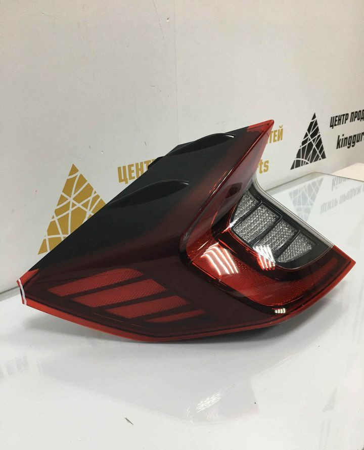Фонарь левый внешний Hyundai Sonata 8 2019 OEM 92401L1100