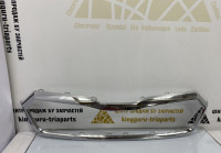 Молдинг решетки радиатора Skoda Octavia A8 OEM 5E3853761