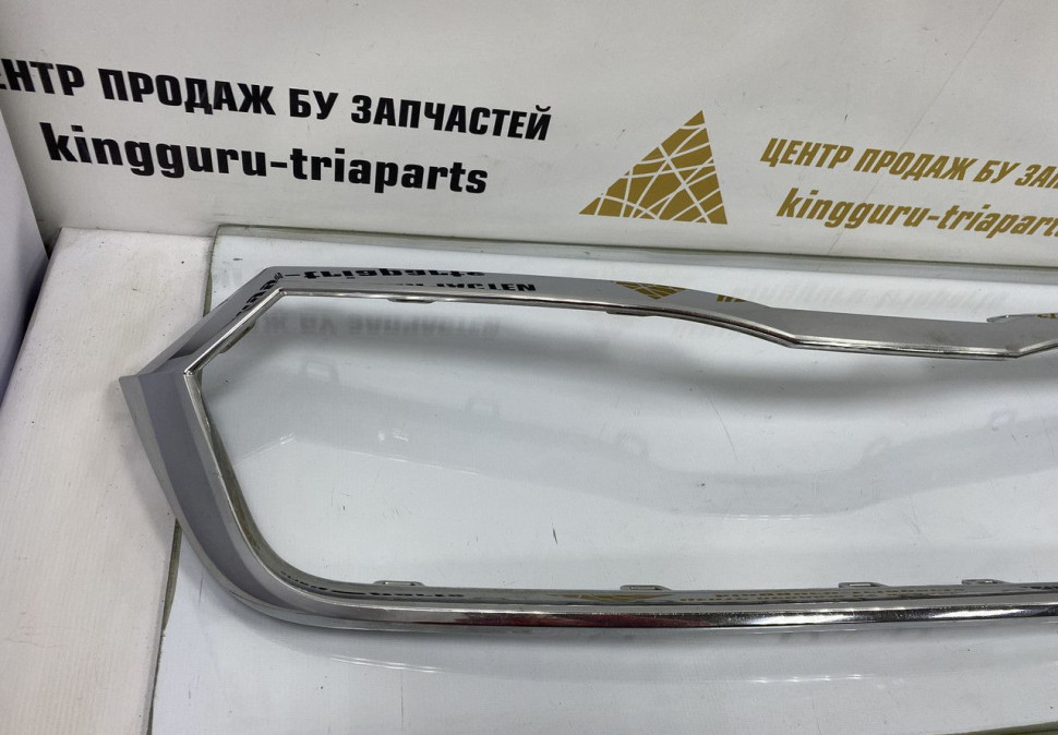 Молдинг решетки радиатора Skoda Octavia A8 OEM 5E3853761 Молдинг решетки радиатора Skoda Octavia A8 OEM 5E3853761