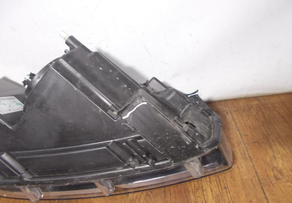 Фара левая бу Renault Logan 2 OEM 260609450R