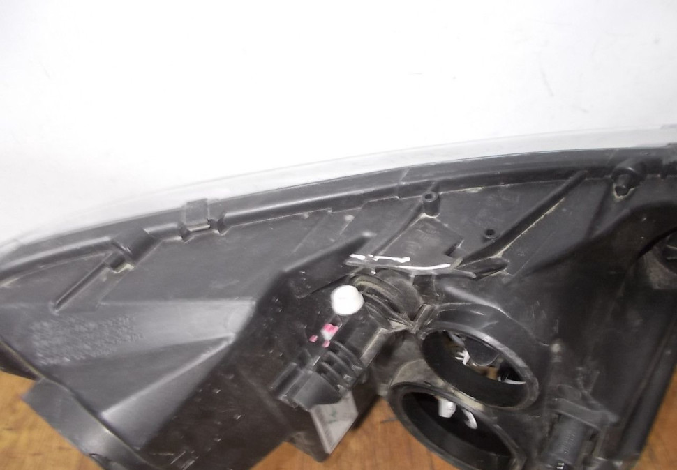 Фара левая бу Renault Logan 2 OEM 260609450R