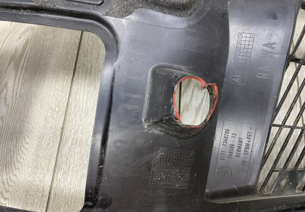 Подкрылок передний правый BMW 5 G30 OEM 51717340786 Подкрылок передний правый BMW 5 G30 OEM 51717340786