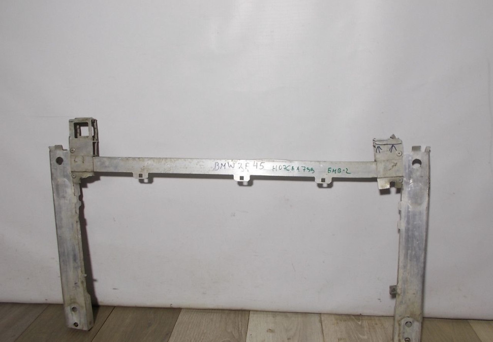 Поперечина передняя нижняя бу BMW 2 F45 OEM 51117301605