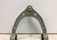 Рычаг передний верхний Volkswagen Touareg 2 7p0407021