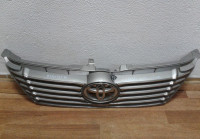 Решетка радиатора Toyota Camry V50 (11&gt;) (трещ. слом. крепление) oem 5310133370 (скл-3)