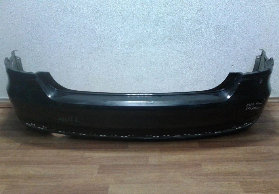 Бампер задний Volkswagen Polo (15>) рестайл седан oem 6ru807421