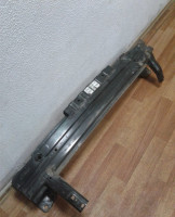 Усилитель переднего бампера Hyundai i40 вмятина