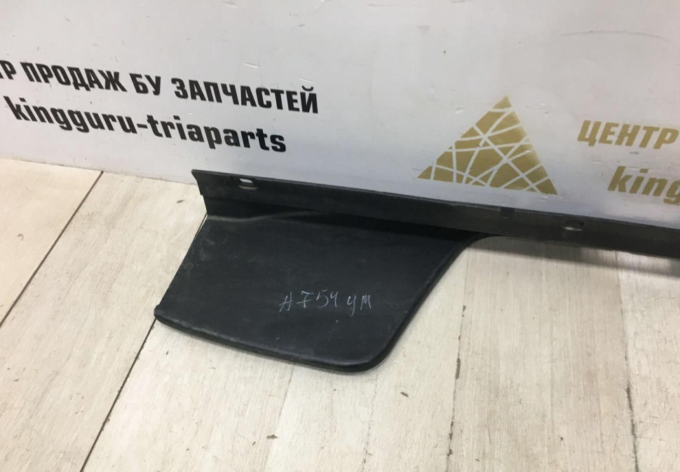 Накладка заднего бампера Volkswagen Amarok 1 (10-16)  oem 2H7807512