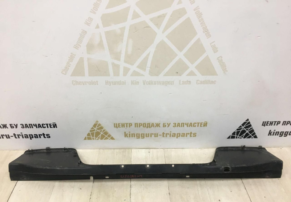 Накладка заднего бампера Volkswagen Amarok 1 (10-16)  oem 2H7807512