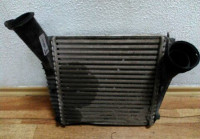 Интеркулер Volkswagen Touareg oem 7l6145803