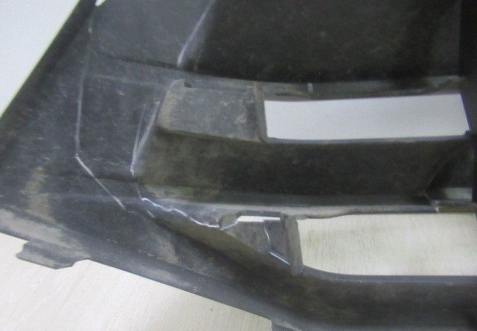 Решетка радиатора Toyota Highlander 2 oem 5311148110 (Скл-3) Решетка радиатора Toyota Highlander 2 oem 5311148110 (Скл-3)