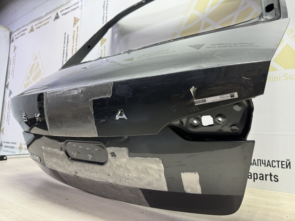 Крышка багажника Skoda Rapid 2 OEM 60U827025 Крышка багажника Skoda Rapid 2 OEM 60U827025