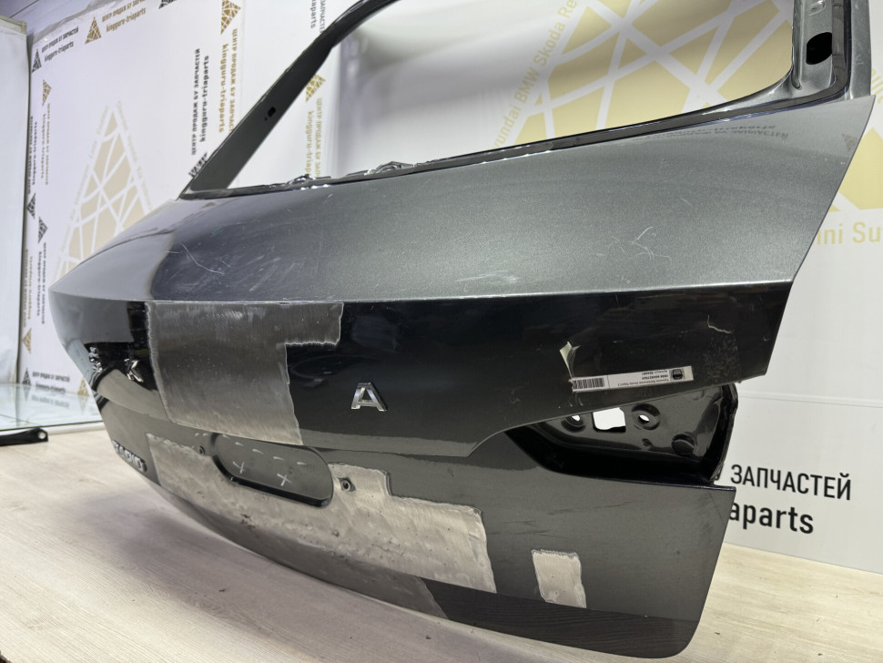 Крышка багажника Skoda Rapid 2 OEM 60U827025 Крышка багажника Skoda Rapid 2 OEM 60U827025