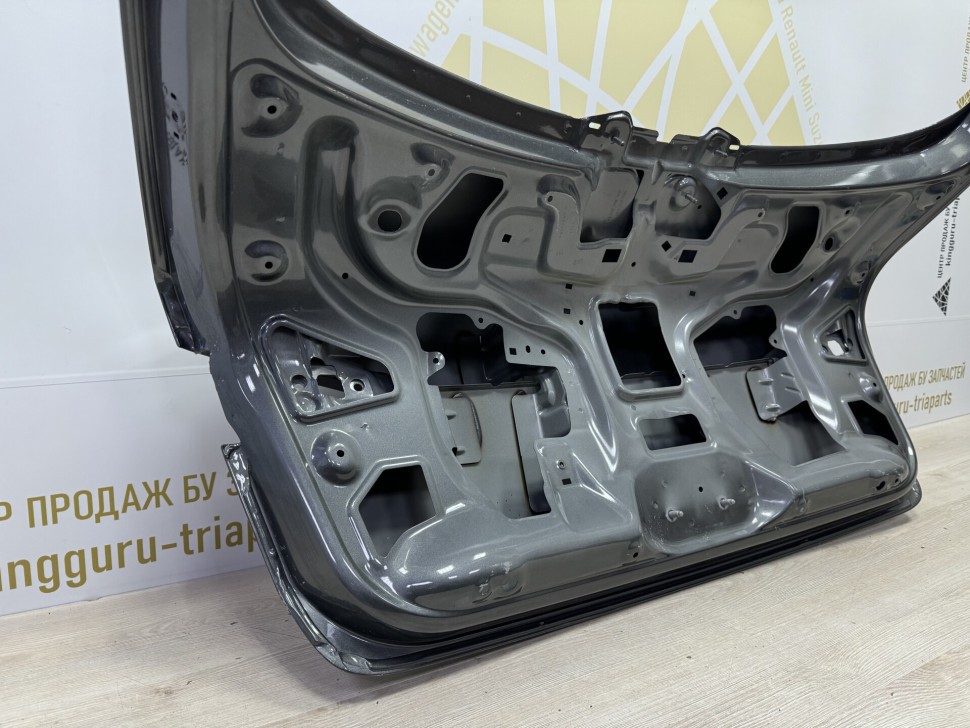 Крышка багажника Skoda Rapid 2 OEM 60U827025 Крышка багажника Skoda Rapid 2 OEM 60U827025