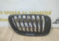 Решетка радиатора правая бу BMW 2 F22 OEM 51137295522