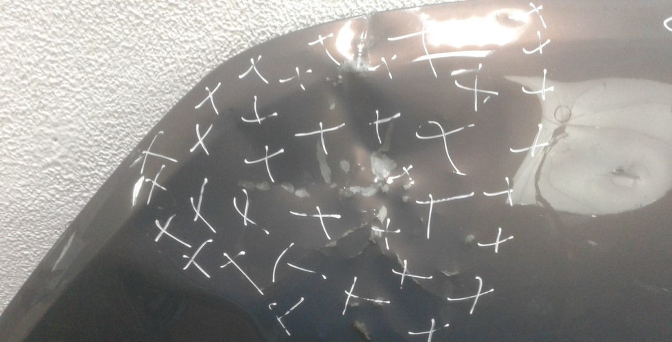 Капот Lada Vesta oem 8450039378 (вмятина) (скл-3) Капот Lada Vesta oem 8450039378 (вмятина) (скл-3)