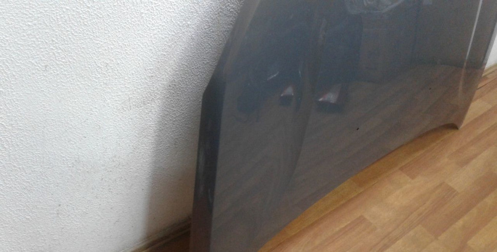 Капот Lada Vesta oem 8450039378 (вмятина) (скл-3) Капот Lada Vesta oem 8450039378 (вмятина) (скл-3)