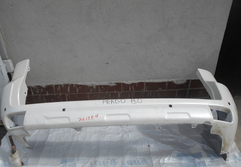 Задний бампер Toyota Land cruiser prado 150 (скл3)