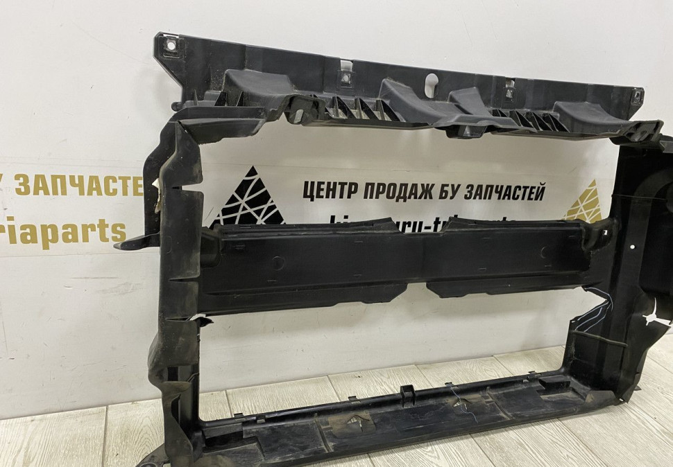 Воздуховод радиатора BMW X2 F39 OEM 51747435771 Воздуховод радиатора BMW X2 F39 OEM 51747435771