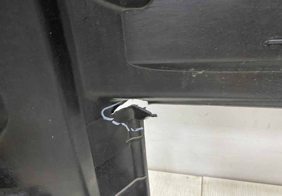 Воздуховод радиатора BMW X2 F39 OEM 51747435771 Воздуховод радиатора BMW X2 F39 OEM 51747435771