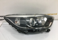 Фара правая Renault Kaptur OEM 260108765R