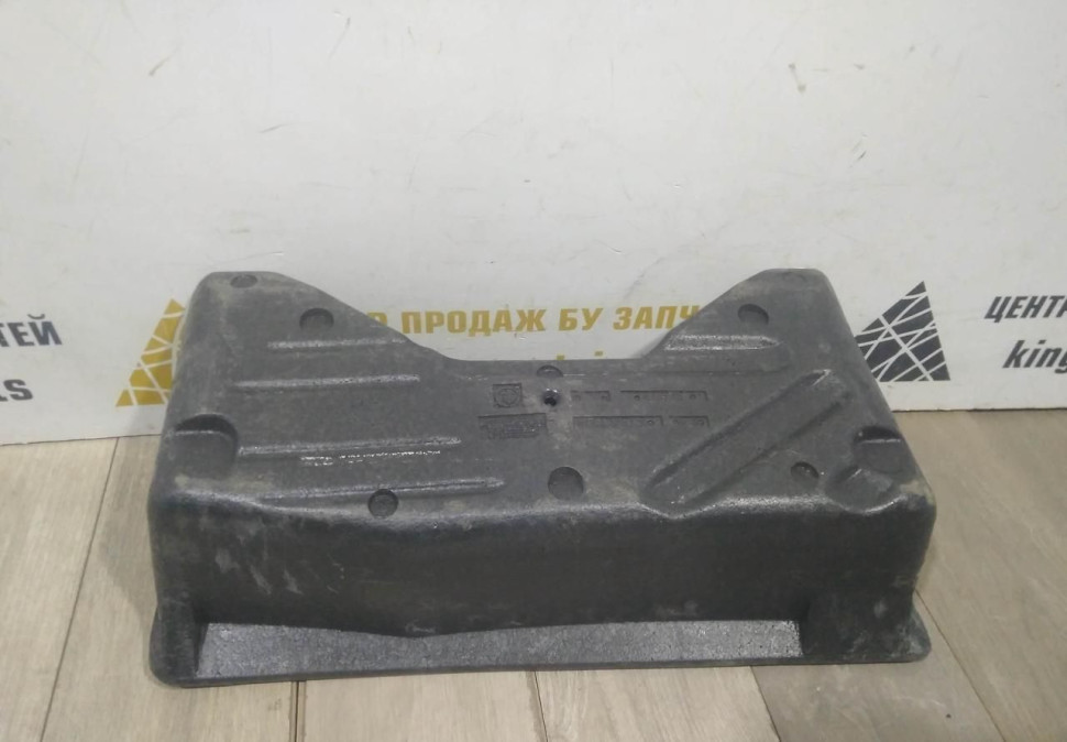 Ящик для инструментов в багажник Skoda Rapid oem 60u863957