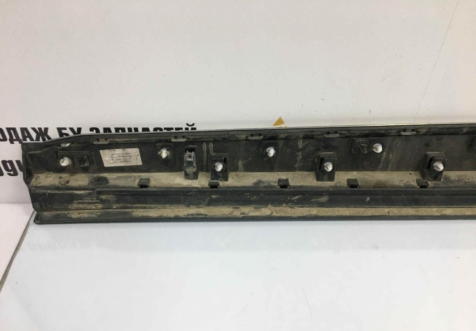 Молдинг двери передний правый Renault Arkana OEM 801864255R