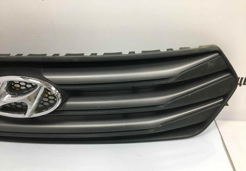 Решетка радиатора Hyundai Creta 2016 OEM 86351M0000